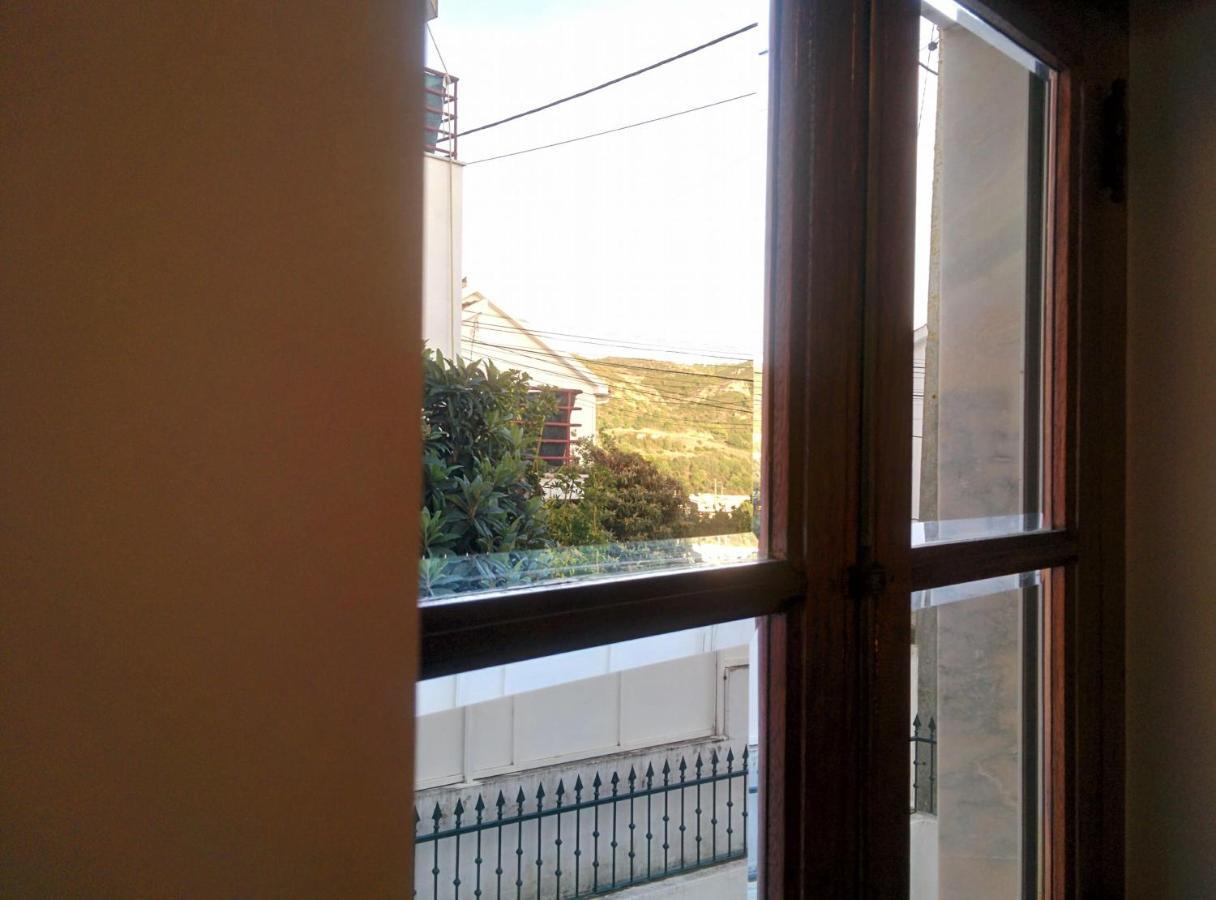 La Em Cima Appartement Sesimbra Buitenkant foto